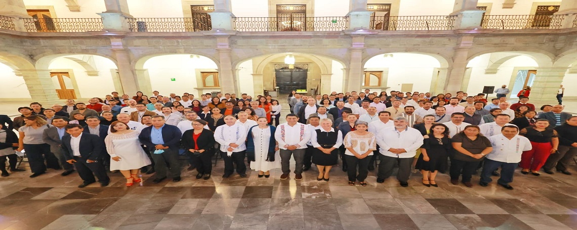 Nombra Gobernador del Estado a Rectora Interina del Suneo