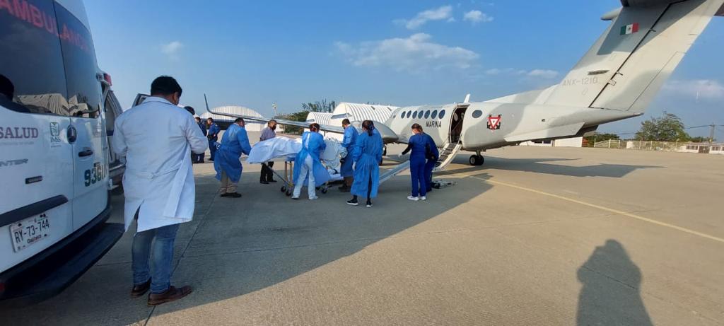 Realiza SSO traslado aéreo a la Ciudad de México de pacientes que sufrieron quemaduras en Matías Romero