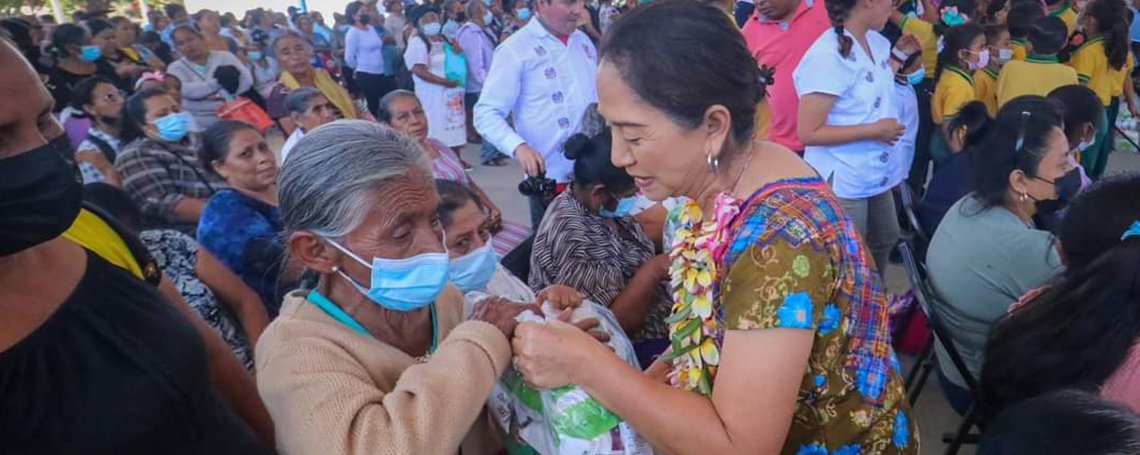 Fortalece DIF Oaxaca alimentación de familias del distrito de Yautepec