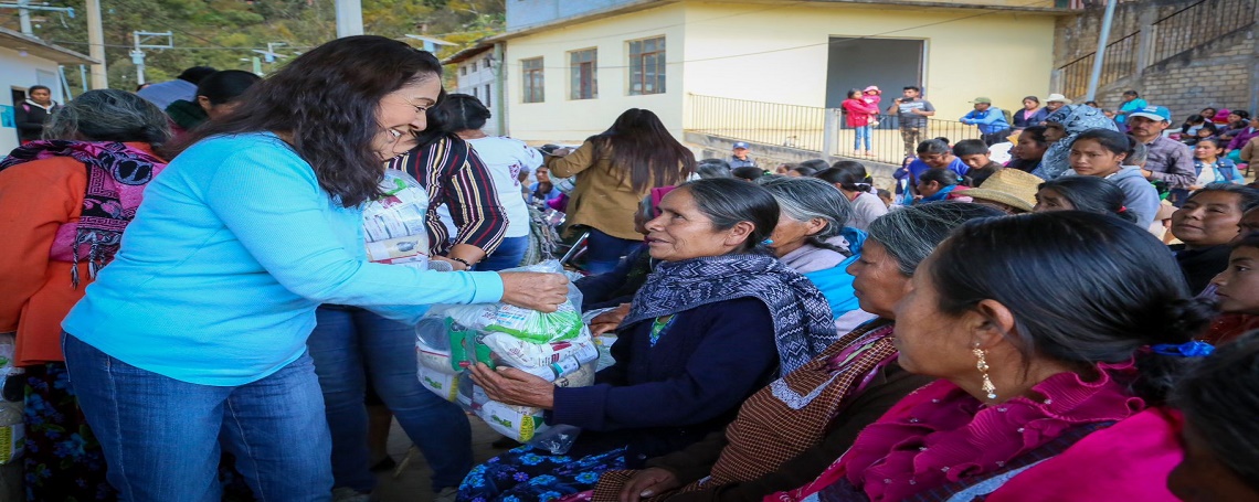 Continúa DIF Oaxaca con la entrega directa de dotaciones alimentarias a familias de los Valles Centrales