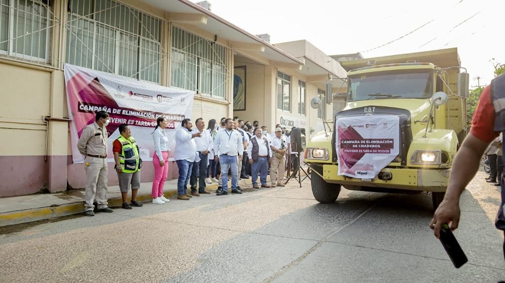Inicia SSO campaña para eliminar criaderos de mosquitos transmisores de dengue, zika y chikungunya en Juchitán