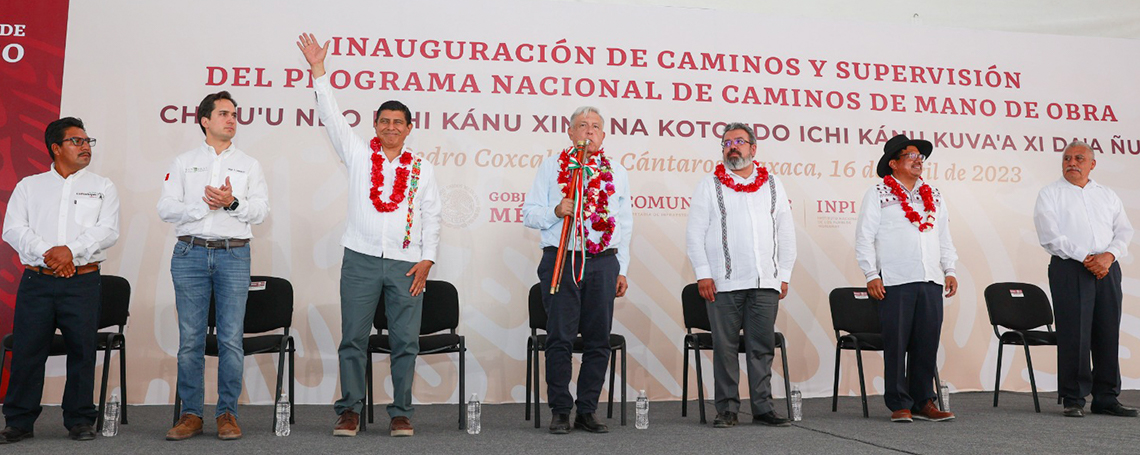 Caminos Artesanales son un acto de justicia social para Oaxaca, coinciden López Obrador y Salomón Jara