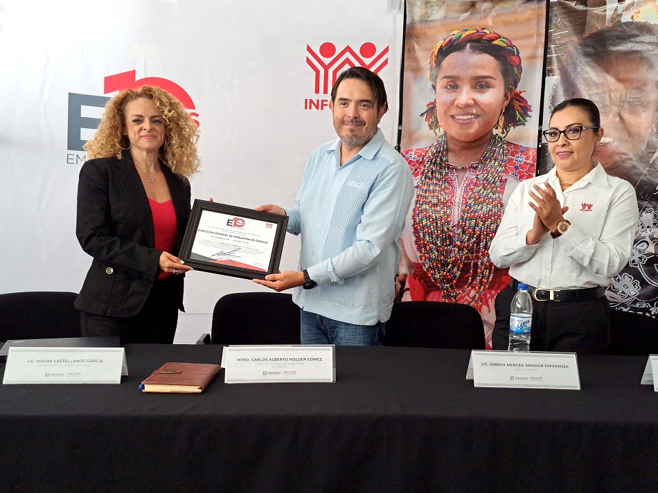 Recibe Digepo certificado “Empresa de Diez Plus” por Infonavit