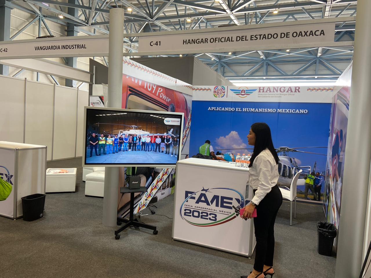 Comparte Gobierno de Oaxaca nuevo enfoque social de aeronaves en Feria Aeroespacial