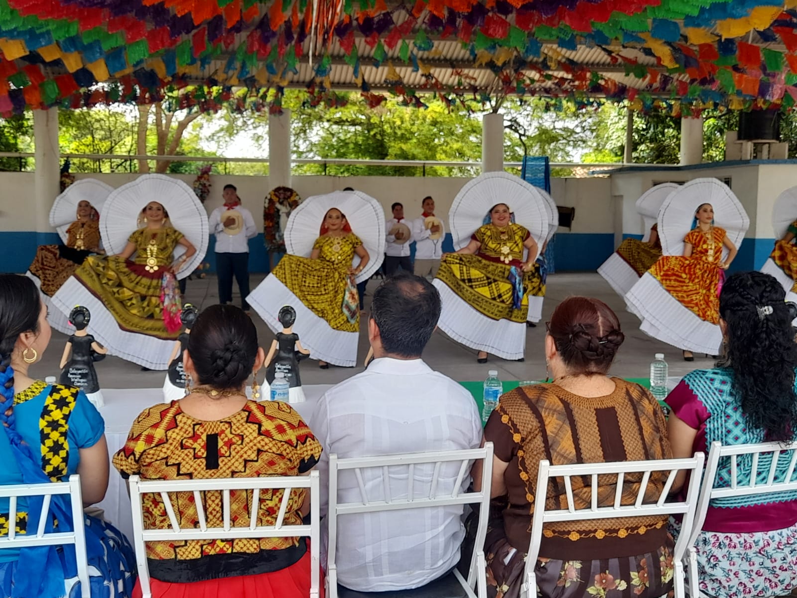 Continúa evaluación a delegaciones aspirantes a la Guelaguetza 2023