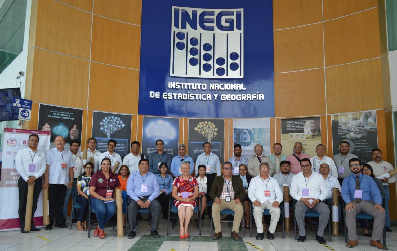 Entregan cartografía estatal a instituciones de educación superior