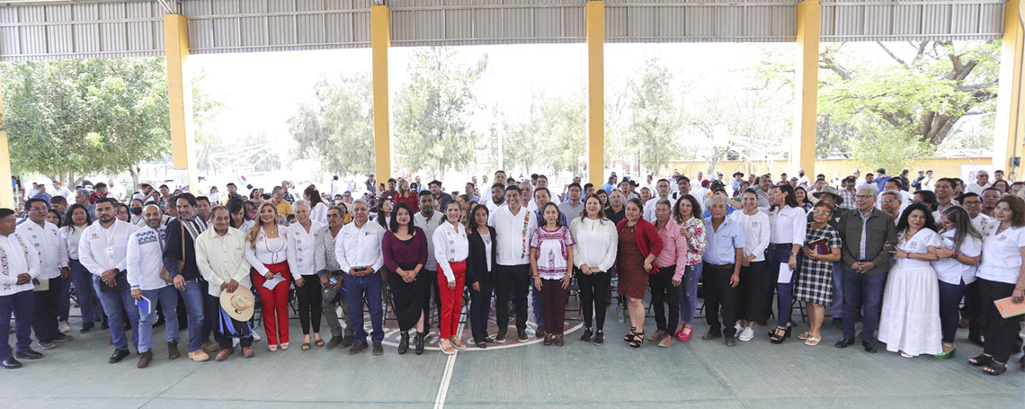 Nunca más un gobierno alejado de sus autoridades y su pueblo, afirma Gobernador Salomón Jara.