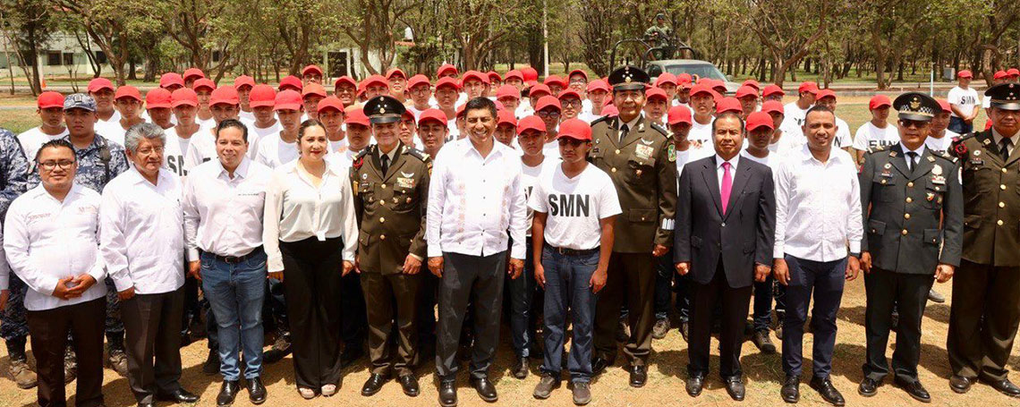 Acude el Gobernador Salomón Jara Cruz a la ceremonia del 161 Aniversario de la Batalla de Puebla.
