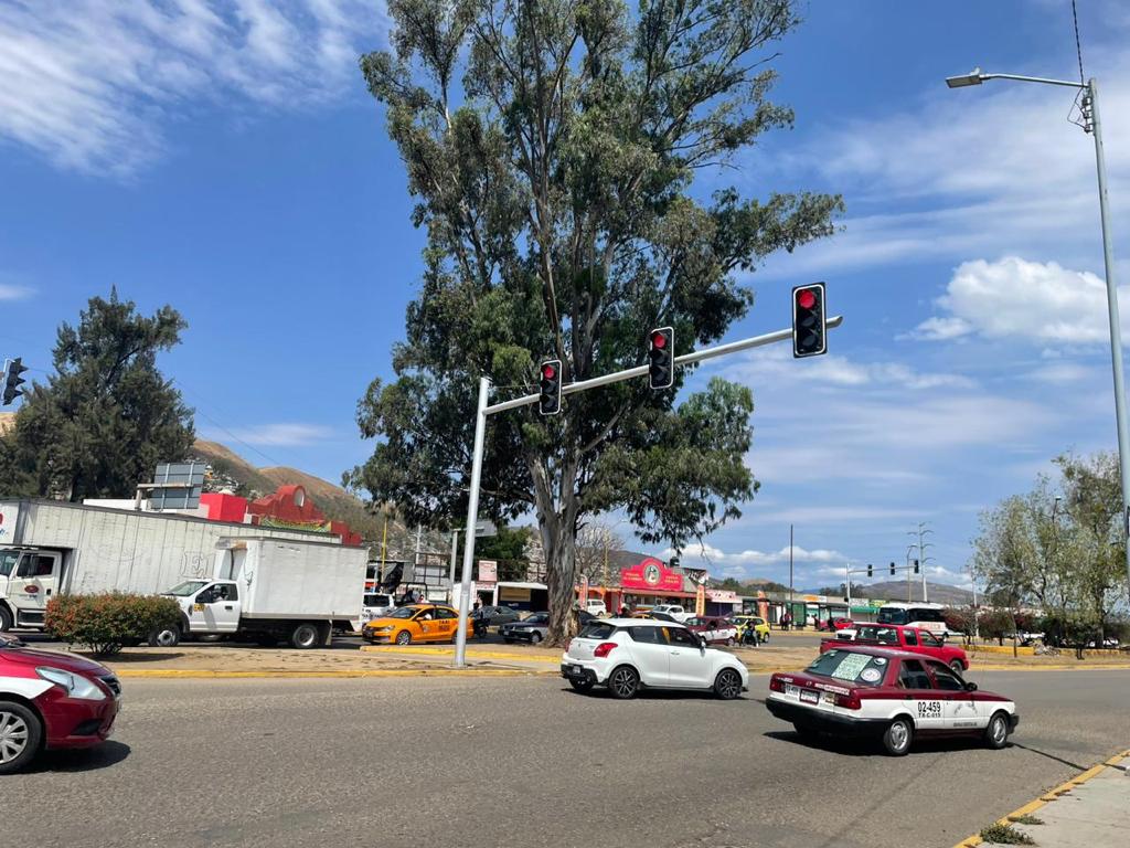 Avanza rehabilitación del Sistema de Semaforización en la Zona Metropolitana de Oaxaca