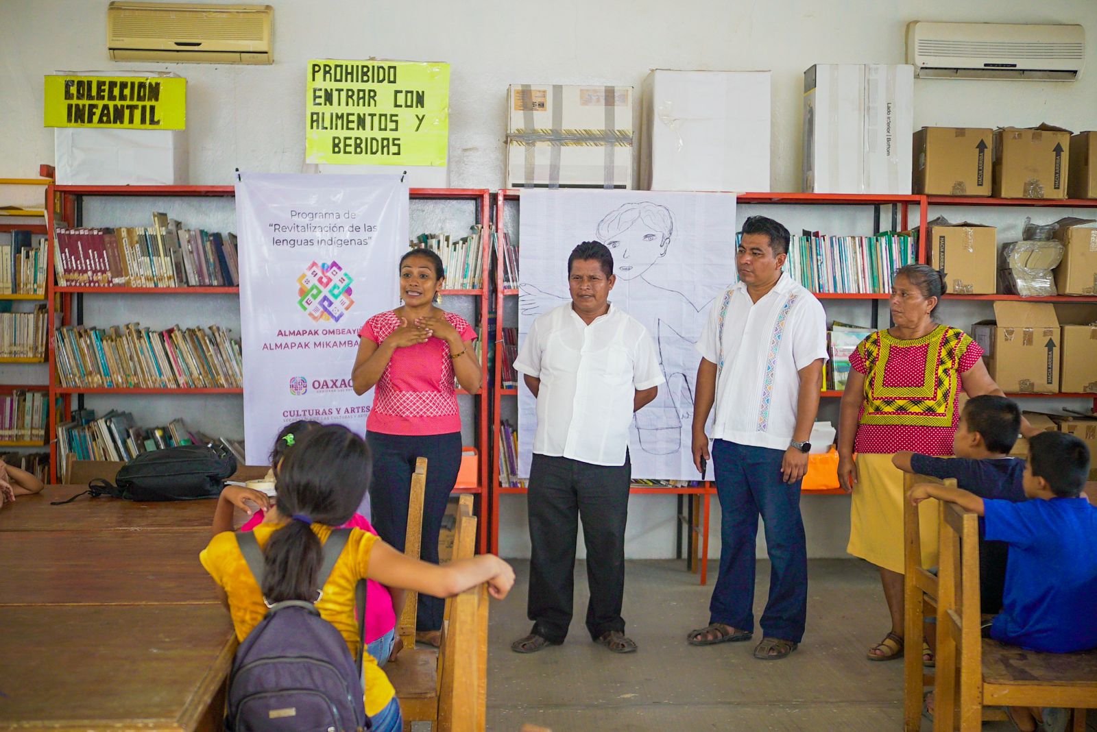 Imparte Seculta taller en ombeayiüts en San Mateo del Mar