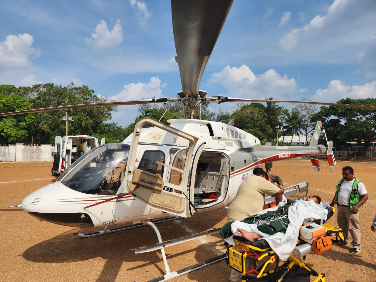 Realizan traslado aéreo de joven con hemorragia intracraneal