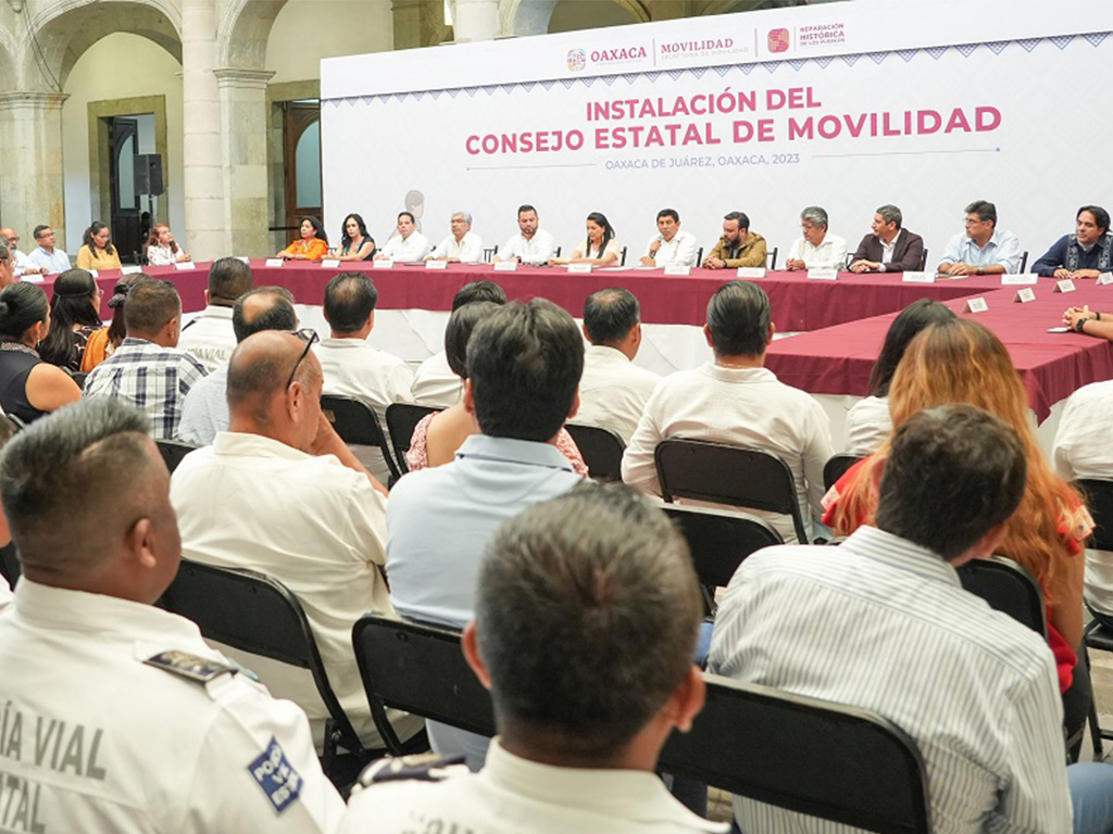 Apuesta Gobierno de Oaxaca por una nueva estrategia de movilidad para el desarrollo colectivo