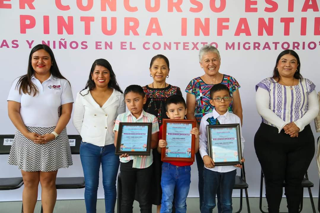 Niñas y niños expresan con pinturas su visión de la migración