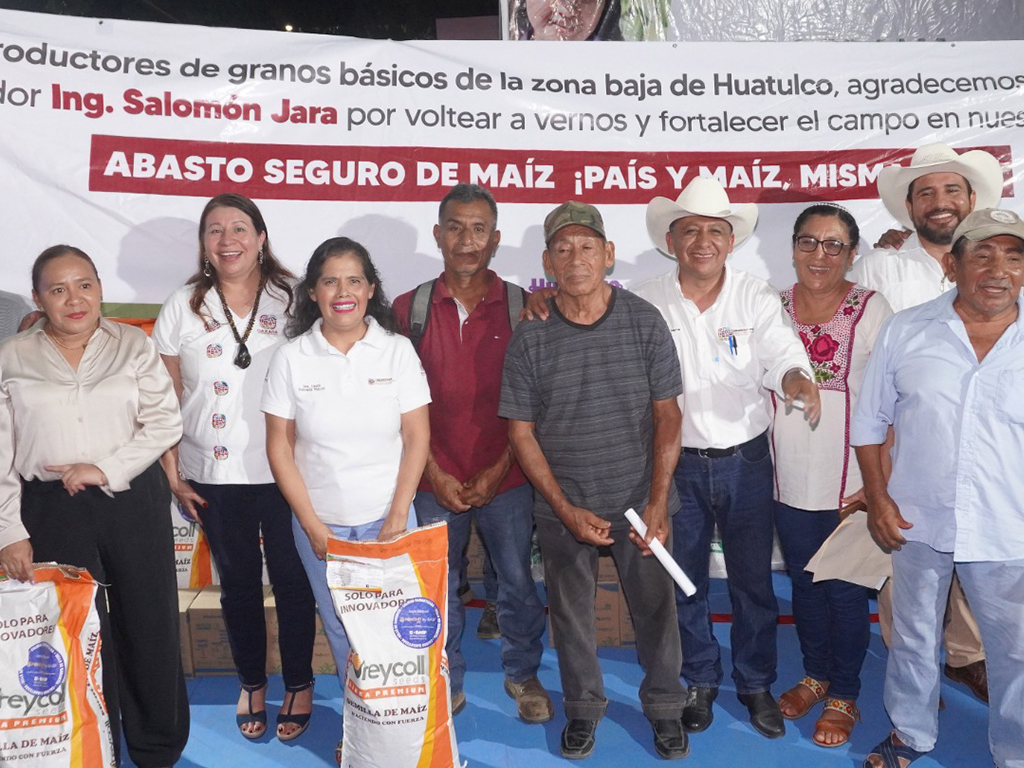 Atiende Gobierno de Oaxaca rezago histórico en San Pedro Pochutla