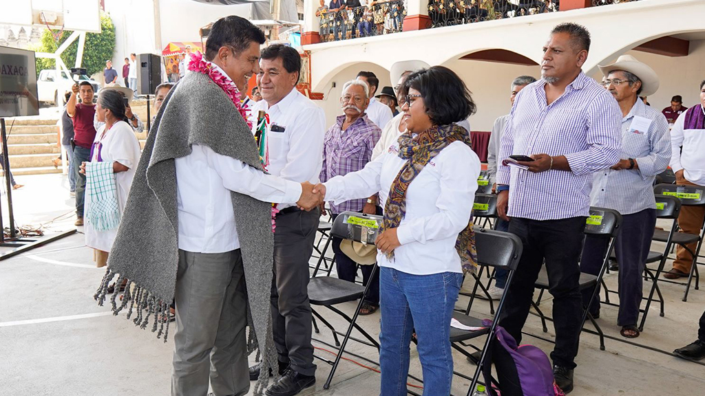  Compromete Gobierno de Oaxaca más de 2.7 mdp para garantizar abasto de agua potable en Yalalag
