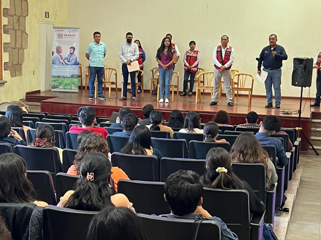 Promueve SSO acciones para prevenir intoxicación por agroquímicos