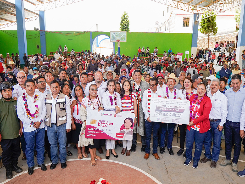 Cumple Gobierno de Salomón Jara con pueblos con bajo índice de desarrollo