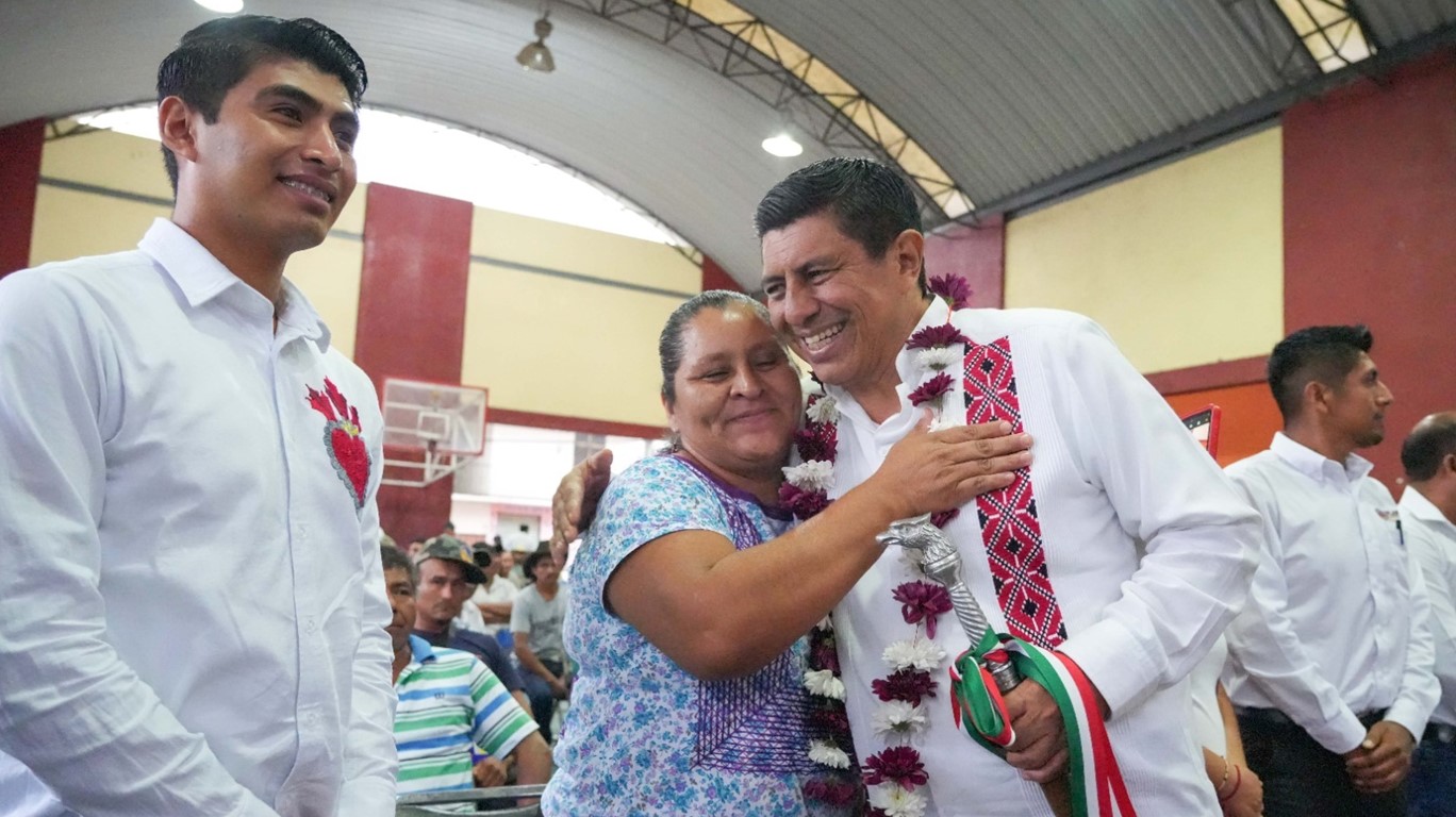 Gobierno de Oaxaca comprometido con la comunidad universitaria en la Sierra Sur