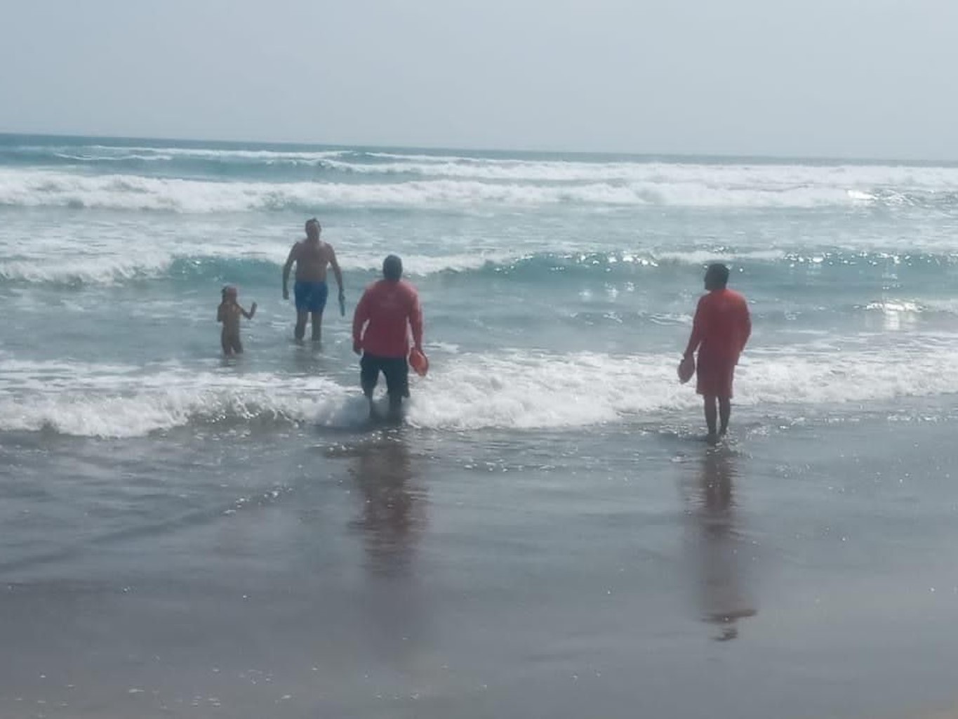 Anuncia Protección Civil evento de mar de fondo en costas oaxaqueñas