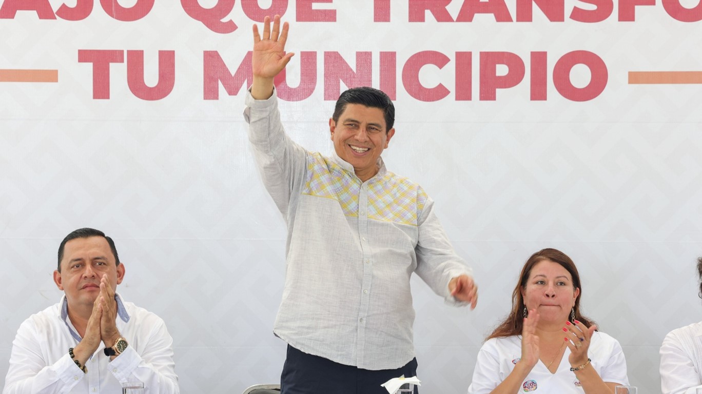 Santiago Niltepec tendrá desarrollo con millonaria inversión para su mercado, caminos, educación y cultura