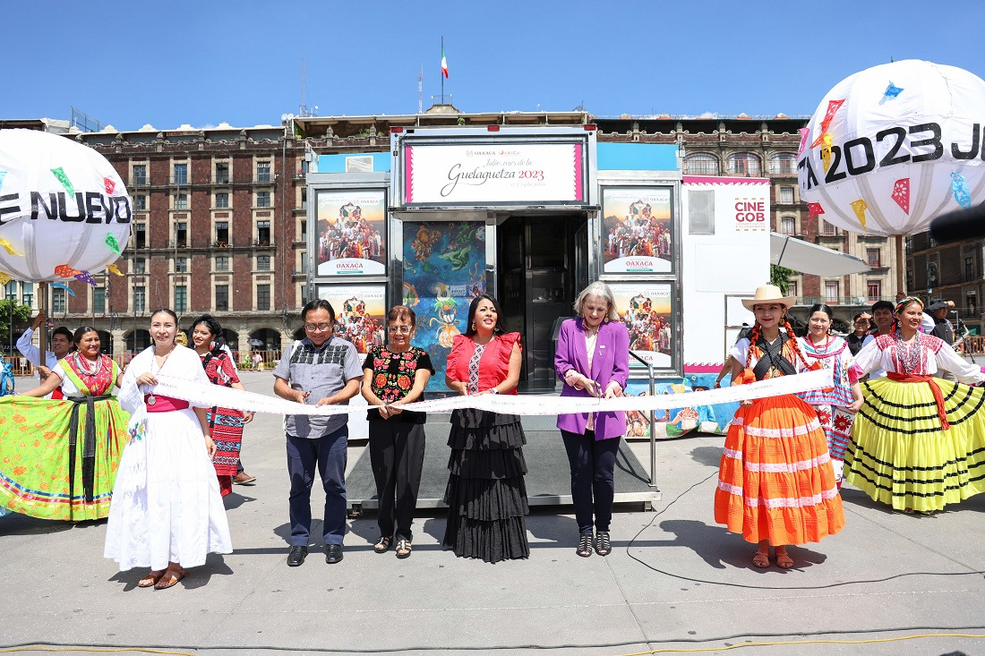 Proyectan en la Ciudad de México las 16 Etnias y el Pueblo Afromexicano de Oaxaca