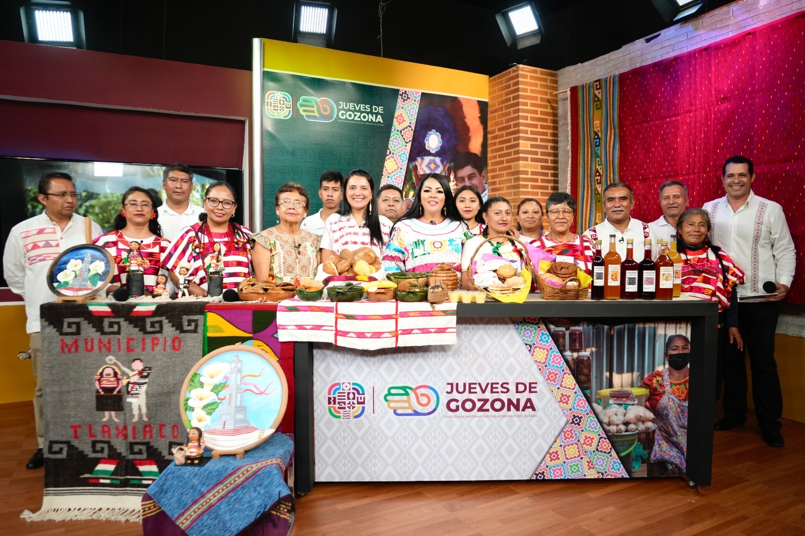 Guelaguetzas regionales para fortalecer la unidad de los pueblos y apoyar economías locales