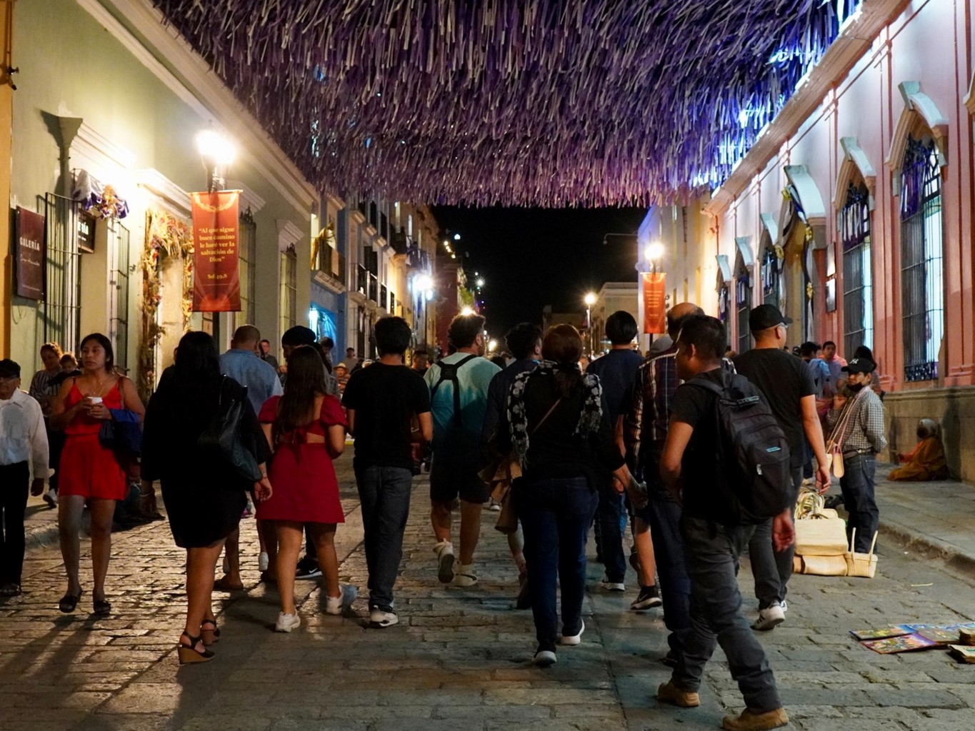Visitantes dejan derrama de 998 mdp en la ciudad de Oaxaca y municipios de Valles Centrales