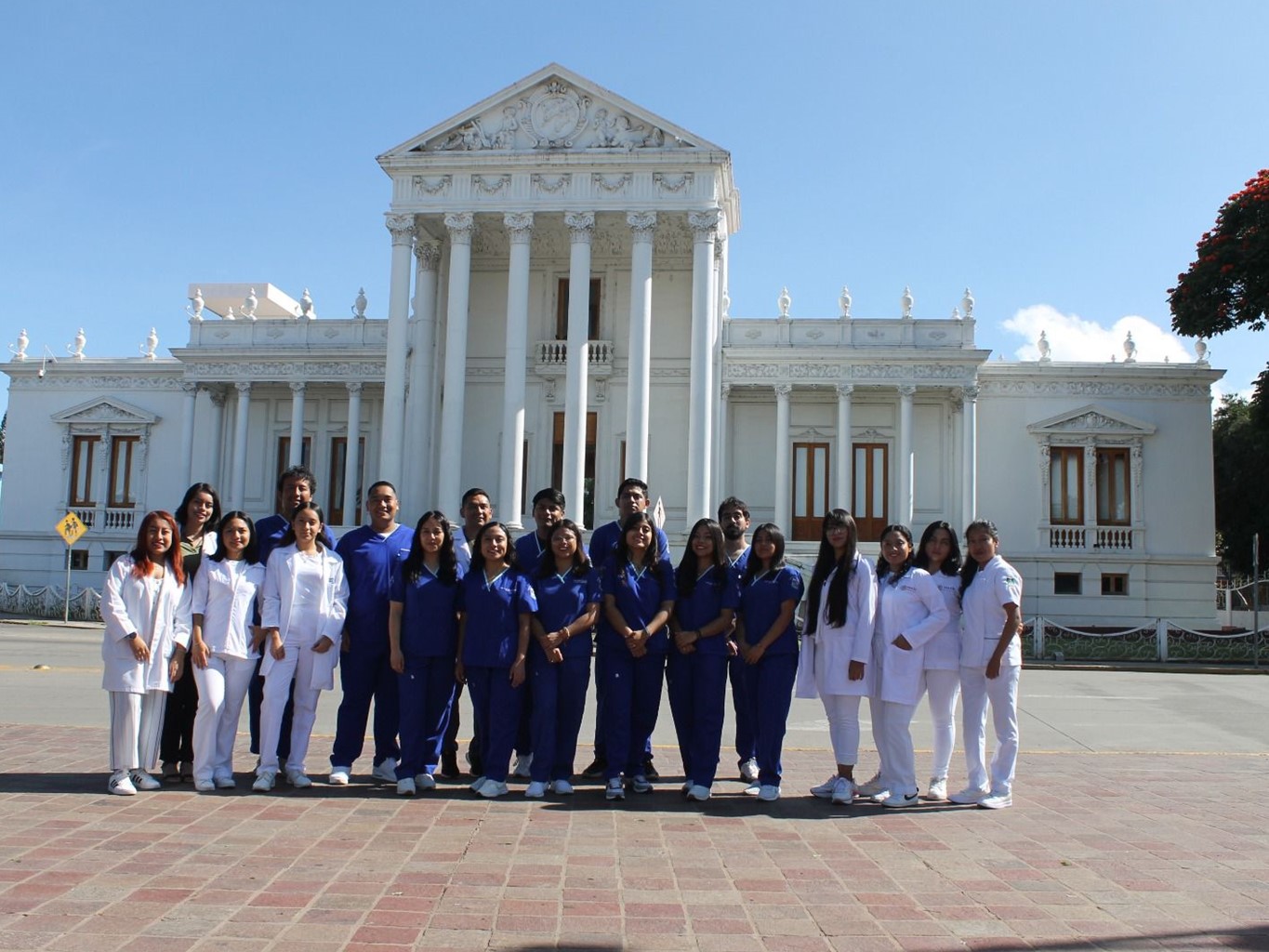 Nueva generación de profesionistas concluye pasantías en Hospital Aurelio Valdivieso 