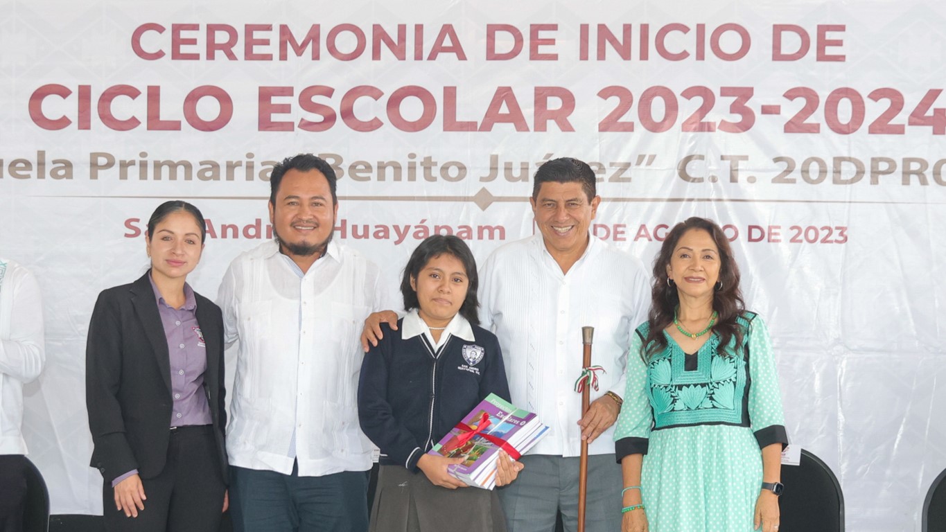 Inaugura Gobernador Salomón Jara Cruz ciclo escolar 2023 – 2024