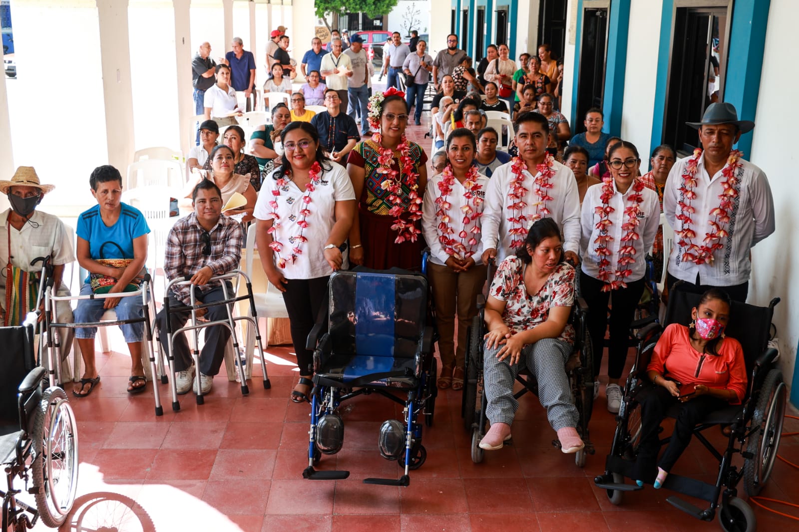 Cuida DIF Oaxaca a personas que requerían aparatos funcionales o de movilidad de la región Istmo