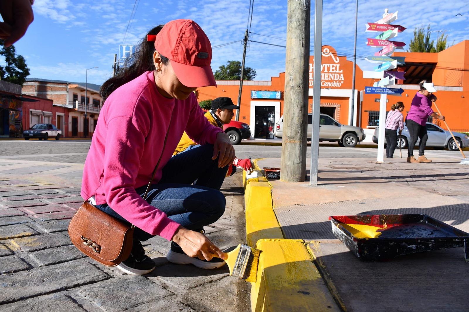 Tequios Bienestar fomentan el trabajo comunitario en Magdalena Apasco y San Pablo Villa de Mitla
