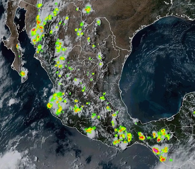 Monitorea Protección Civil municipios tras paso de la onda tropical número 21