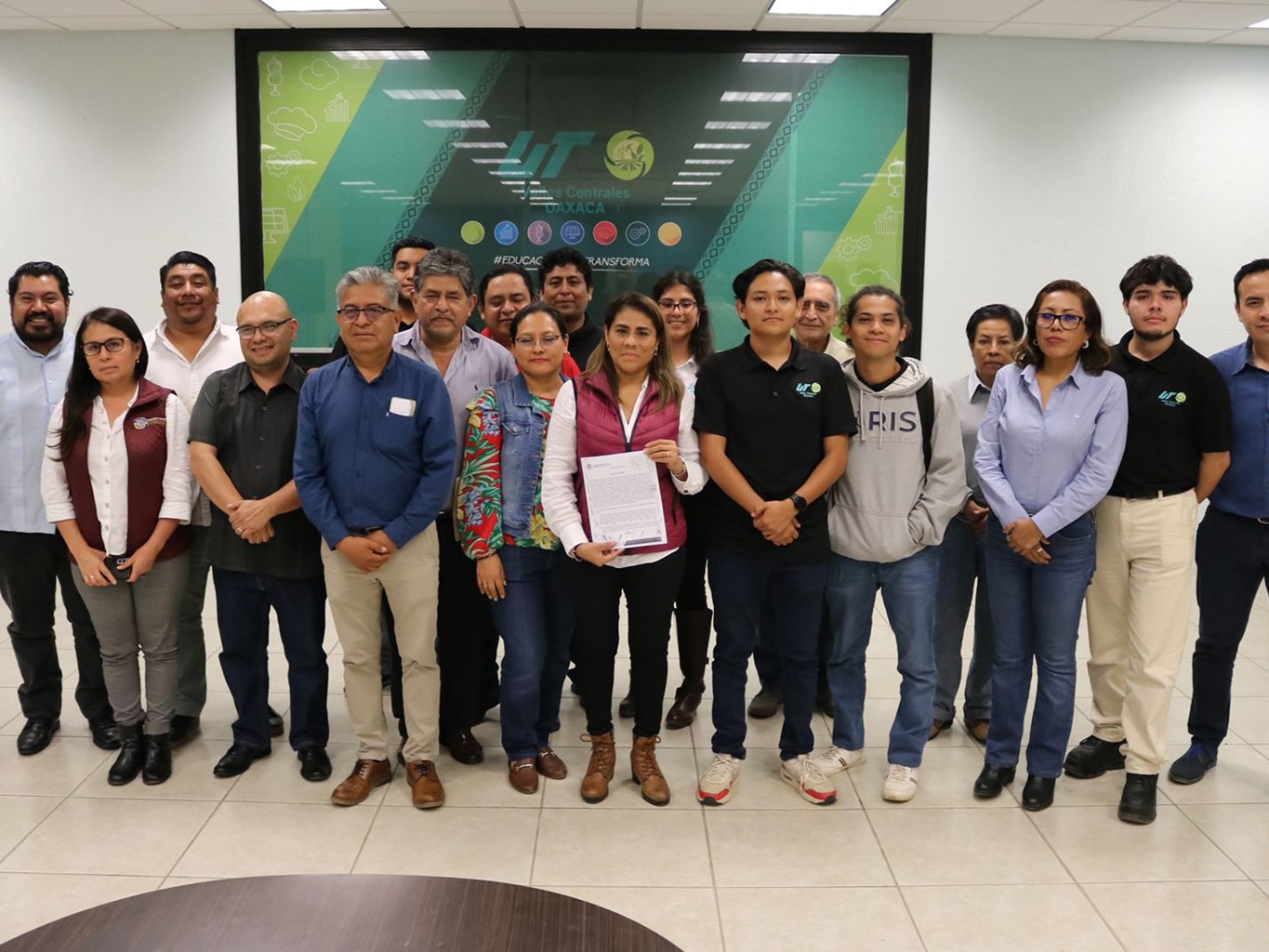 Con diálogo, acuerdan regreso a clases de más de 1550 estudiantes de la UTVCO