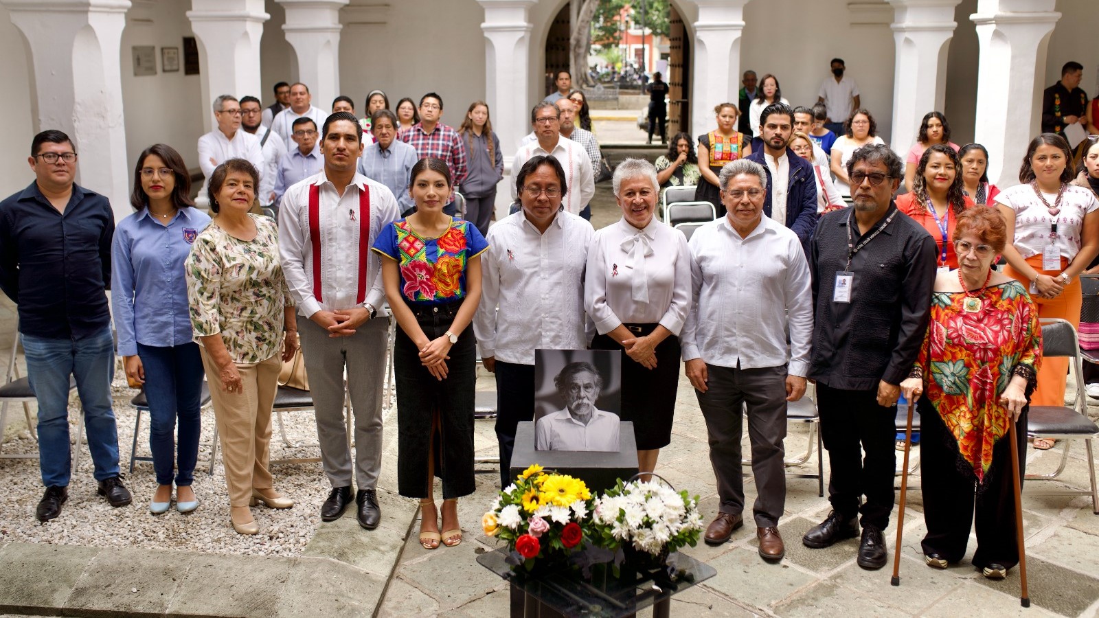 Rinden homenaje Luctuoso al artista Francisco Toledo