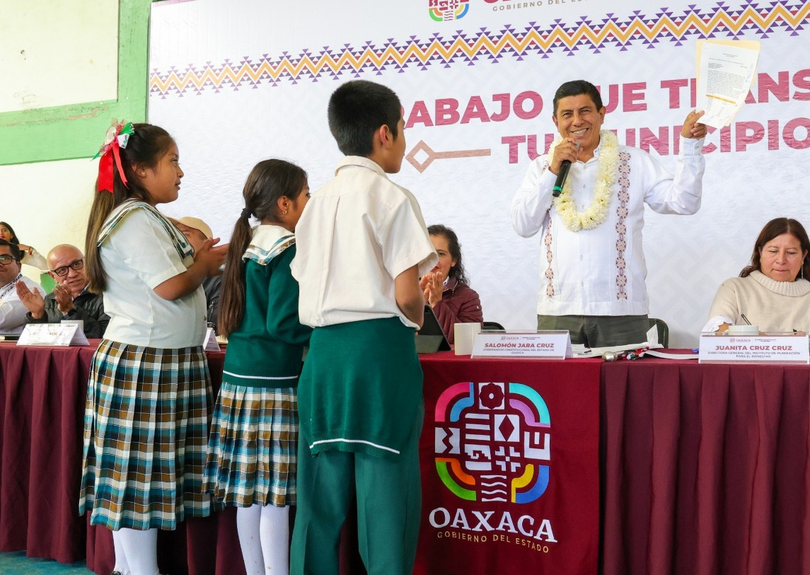 Sacaremos del abandono a San Pedro Yolox: Salomón Jara Cruz