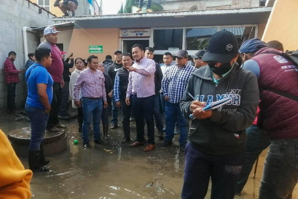 Atiende y equipa IEEPO a jardín de niños de Tlaxiaco afectado por fuertes lluvias