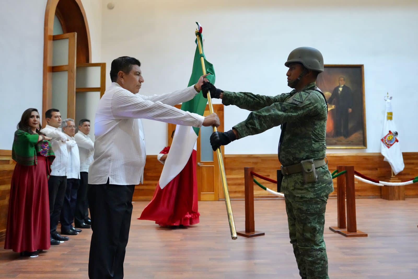 Salomón Jara da Grito de Independencia; celebra Oaxaca la Primera Transformación
