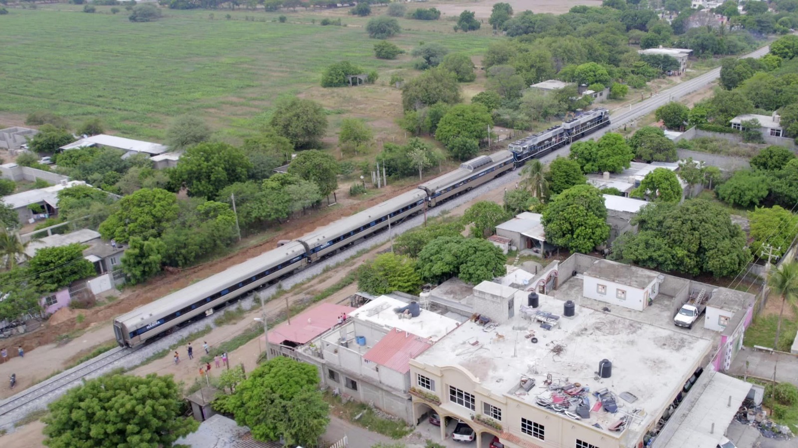 Favorece tren de pasajeros del Corredor Interoceánico a comunidades del Istmo