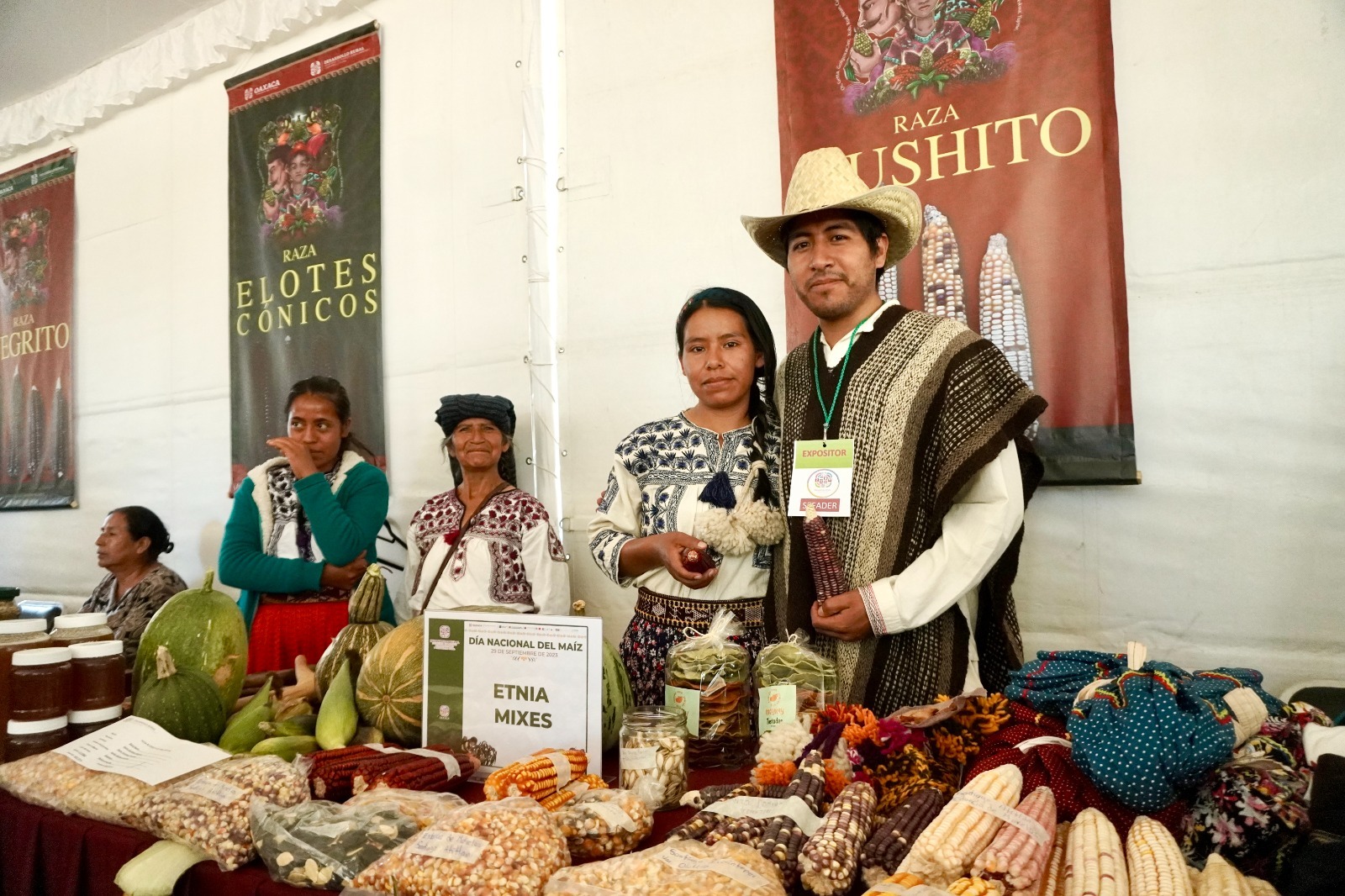 Gobierno de Oaxaca trabaja por la soberanía alimentaria y la autosuficiencia en maíz