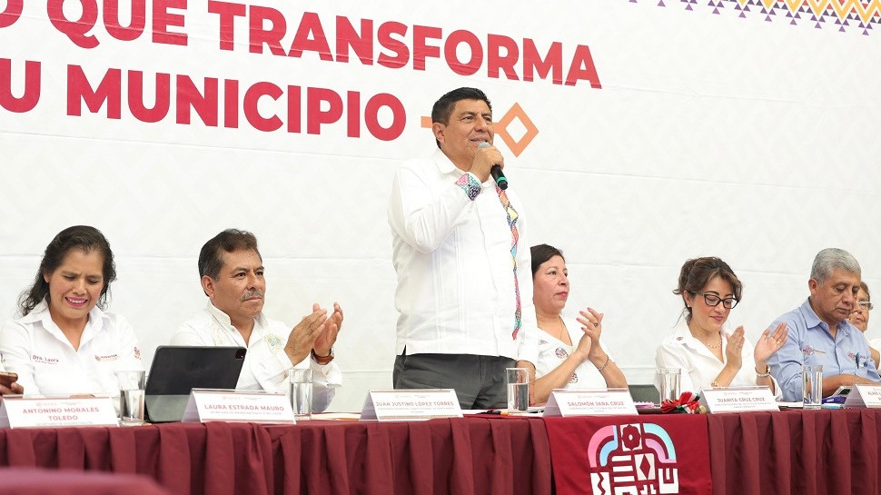 Canaliza gobierno de Salomón Jara Cruz inversión superior a los 12 mdp para Santa María Atzompa