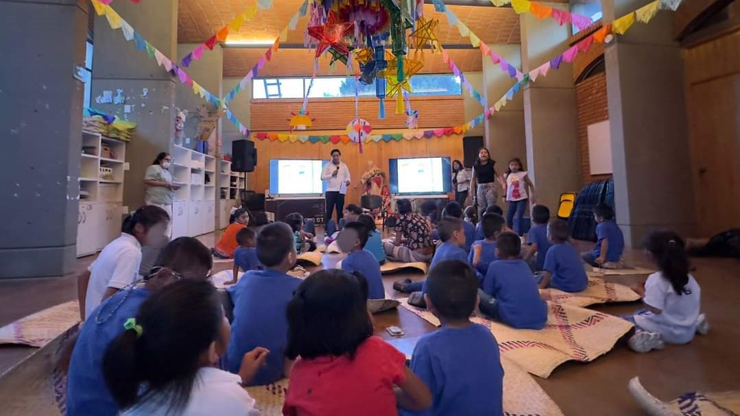 Amor a la lectura y promoción de valores, orientación del programa Minutos para Imaginar del DIF Oaxaca