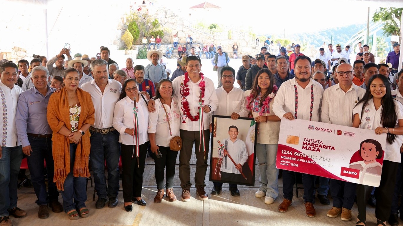 Impulsa Jara Cruz construcción de caminos y el campo en Coxcaltepec Cántaros