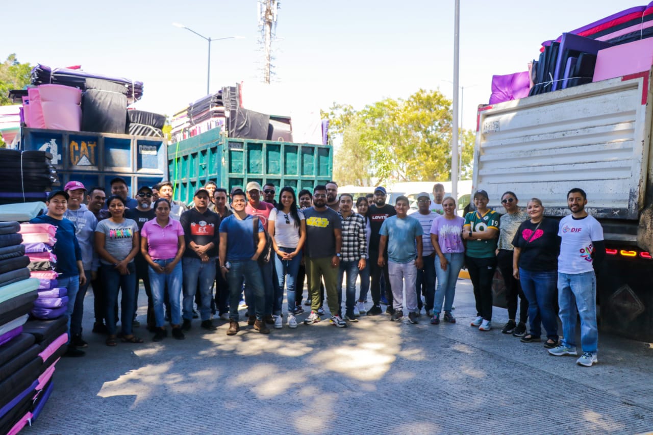 Envía DIF Oaxaca primer bloque de apoyo para el pueblo guerrerense afectado por el huracán Otis