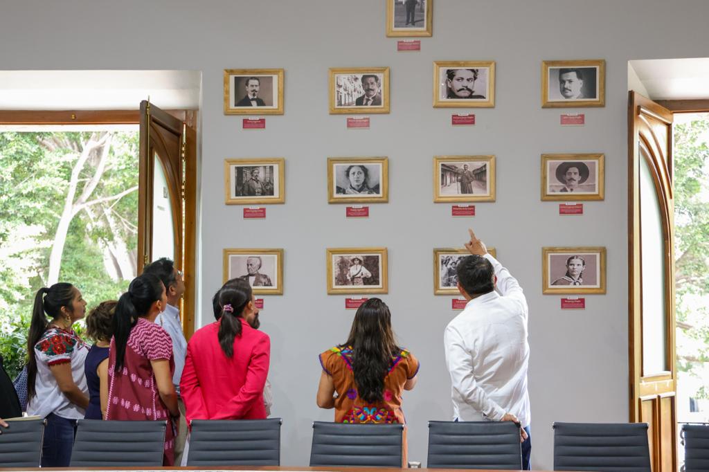 Honra Gobierno del Estado memoria de hombres y mujeres que participaron en luchas sociales