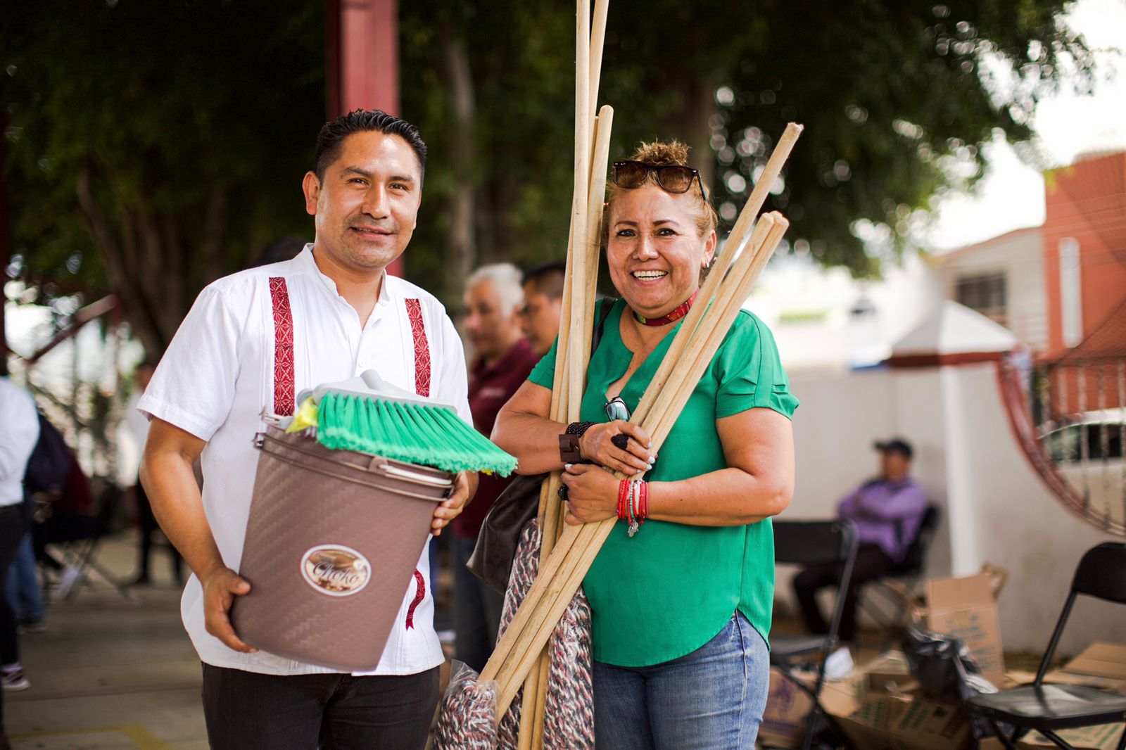 Entrega IEEPO insumos y material didáctico a 83 escuelas públicas de Oaxaca de Juárez