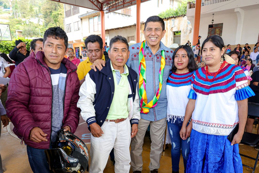 Lleva Gobierno acciones y programas por 11.1 mdp para el desarrollo de San Francisco Huehuetlán