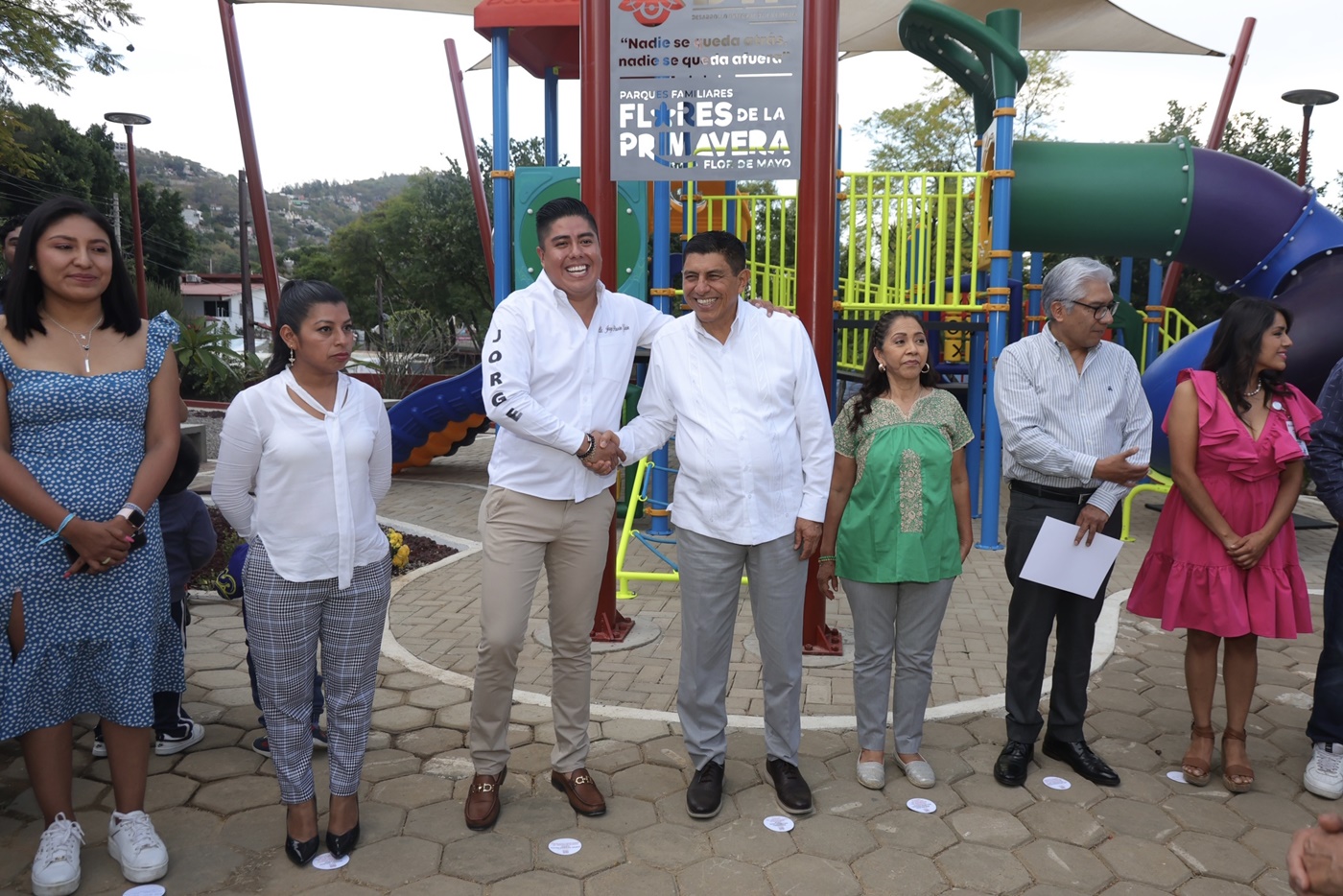 Florecen parques para la niñez en colonias populares de Oaxaca