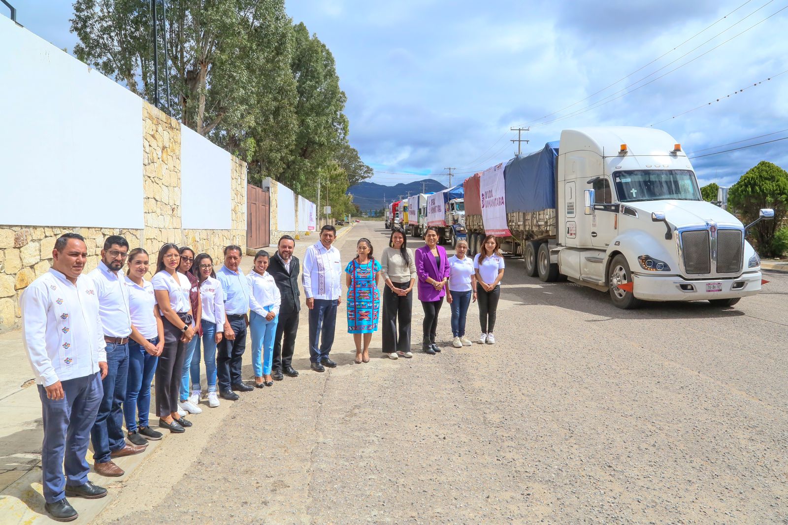 Traslada DIF Oaxaca 113 toneladas de víveres a Chilpancingo, Guerrero