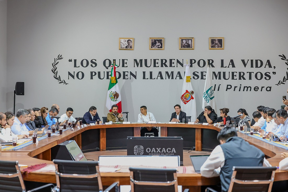 Se reúne Salomón Jara con Zoé Robledo para analizar inicio oficial del IMSS-Bienestar