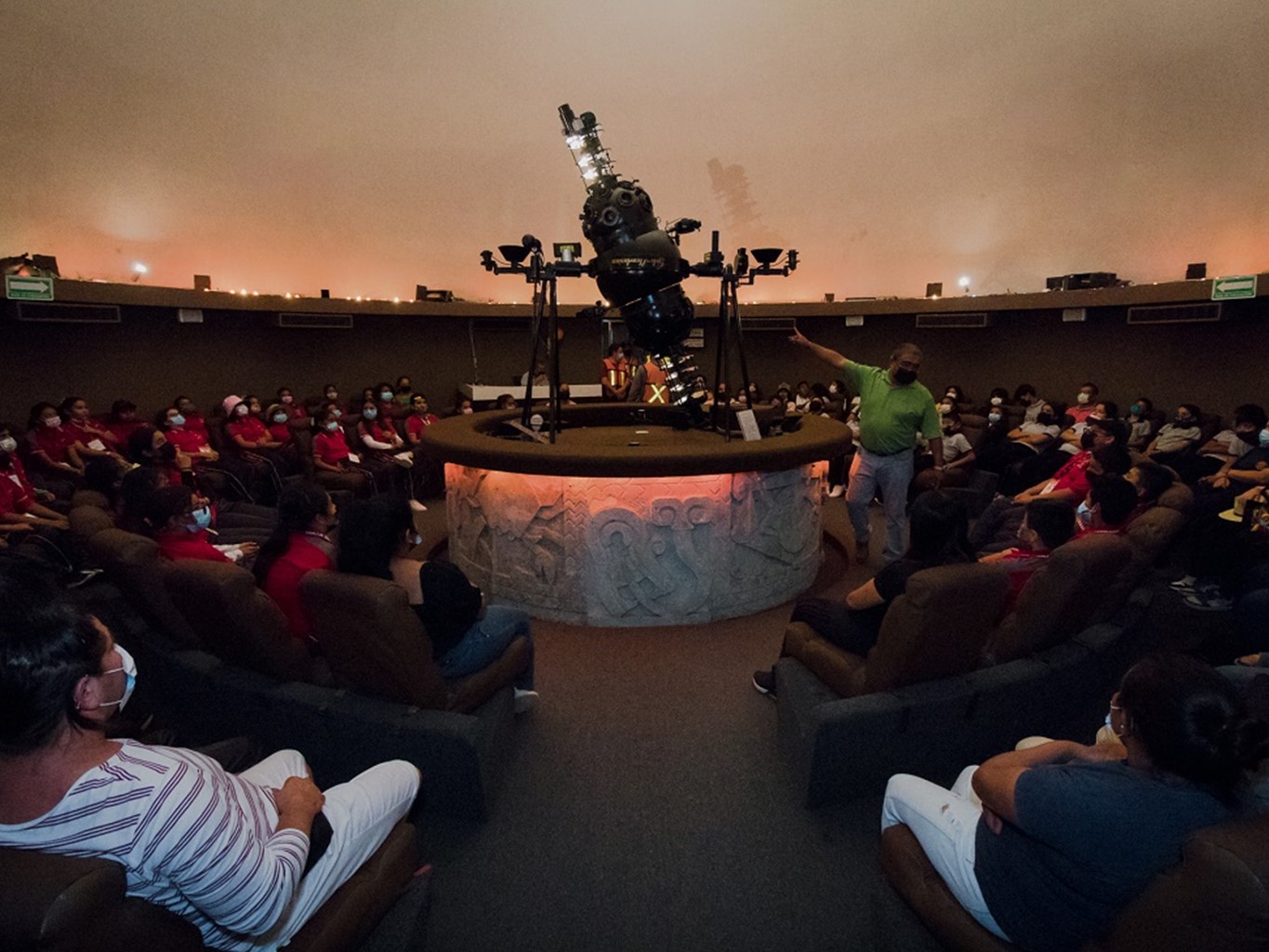 Invitan a disfrutar de un viaje estelar en el Planetario Nundehui y conocer su historia